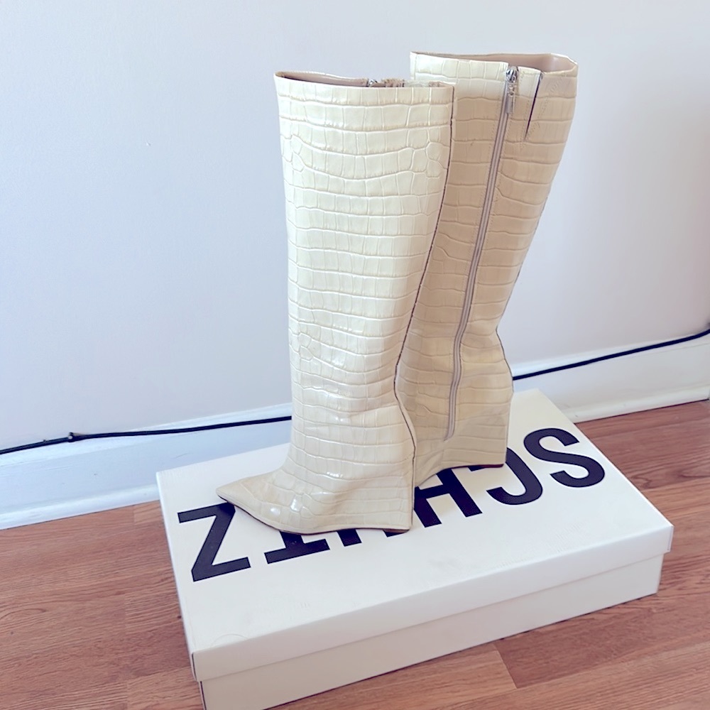 SCHUTZ - asya up crocodile embossed leather boot
